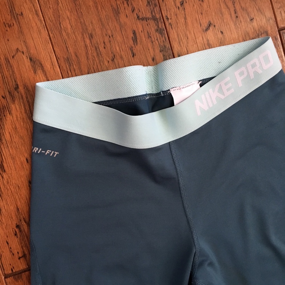 Nike Pro compression Capri | S - Picture 2 of 2